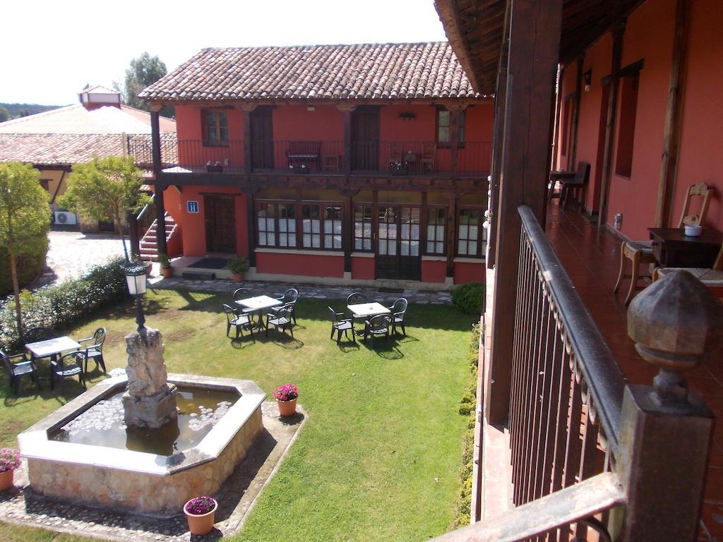 Hotel Los Rastrojos Aranda de Duero Exterior foto