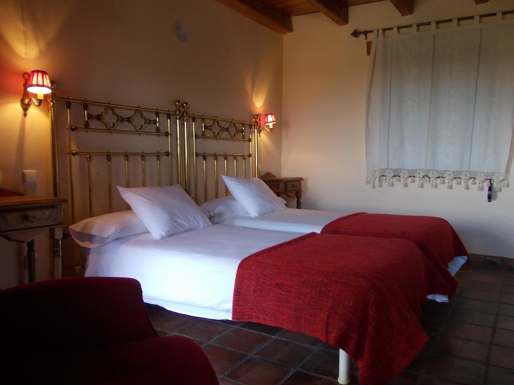 Hotel Los Rastrojos Aranda de Duero Quarto foto