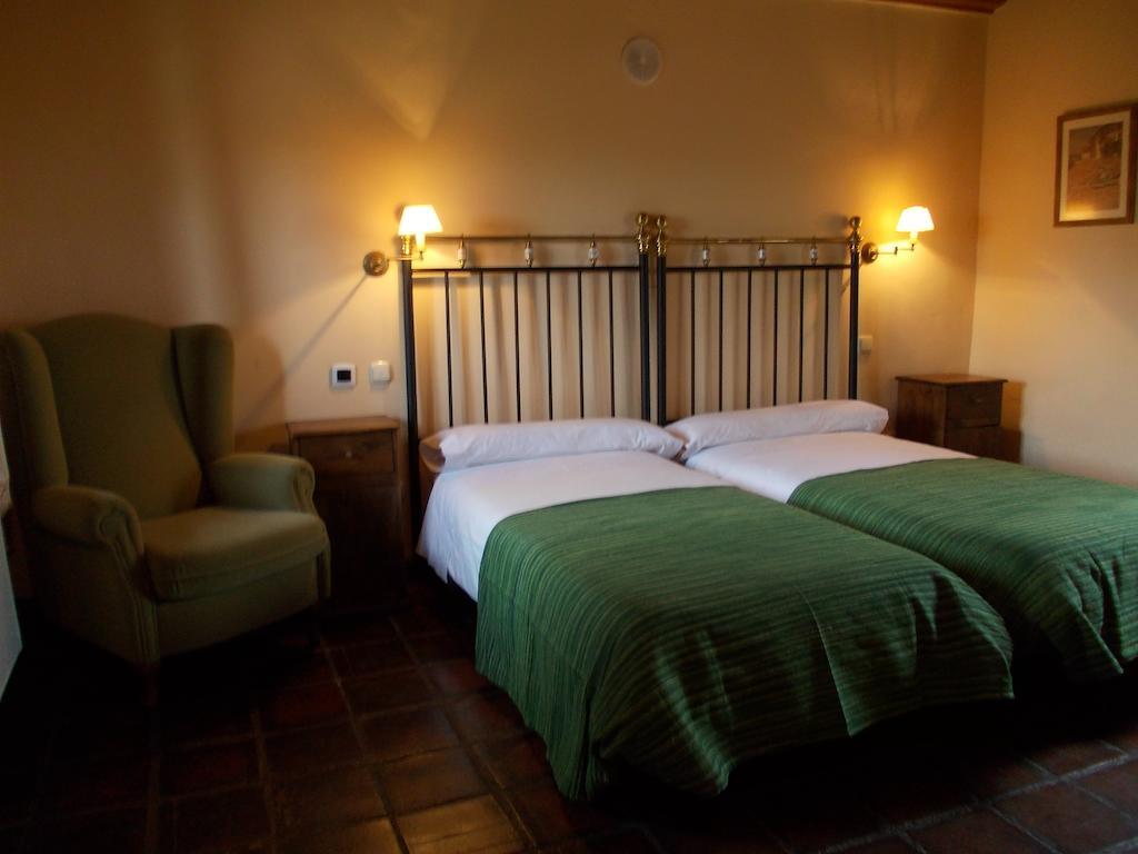 Hotel Los Rastrojos Aranda de Duero Quarto foto