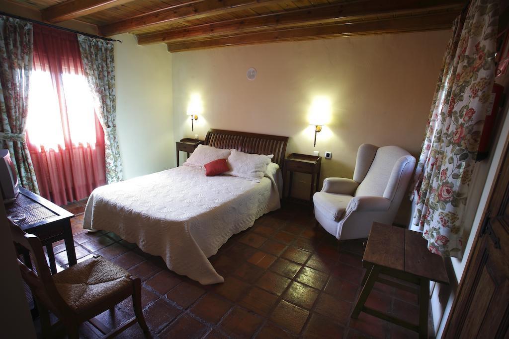 Hotel Los Rastrojos Aranda de Duero Quarto foto