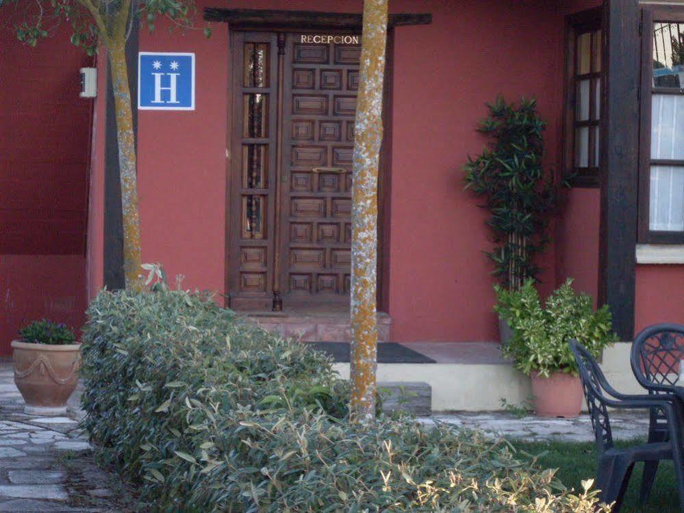 Hotel Los Rastrojos Aranda de Duero Exterior foto