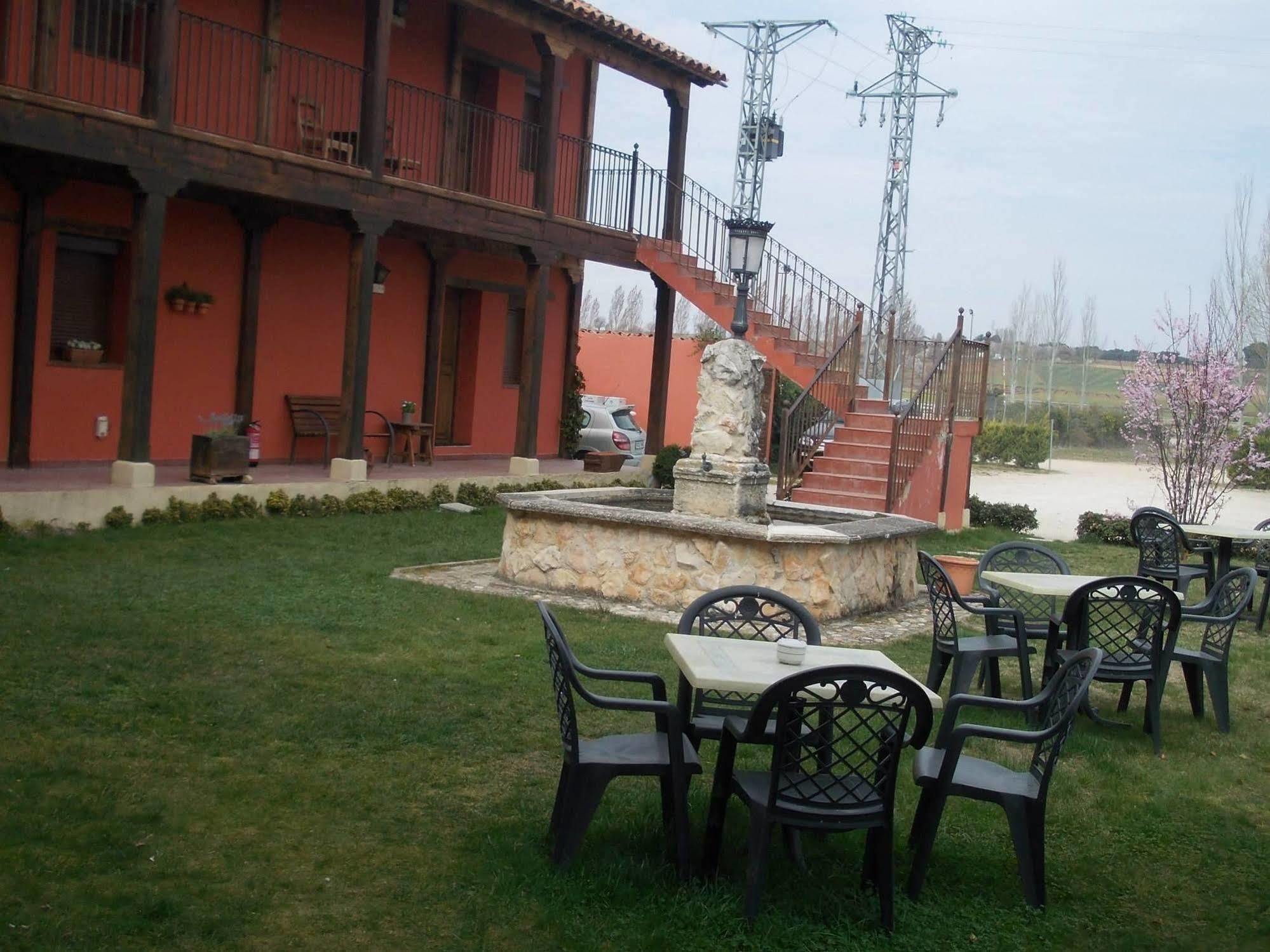 Hotel Los Rastrojos Aranda de Duero Exterior foto