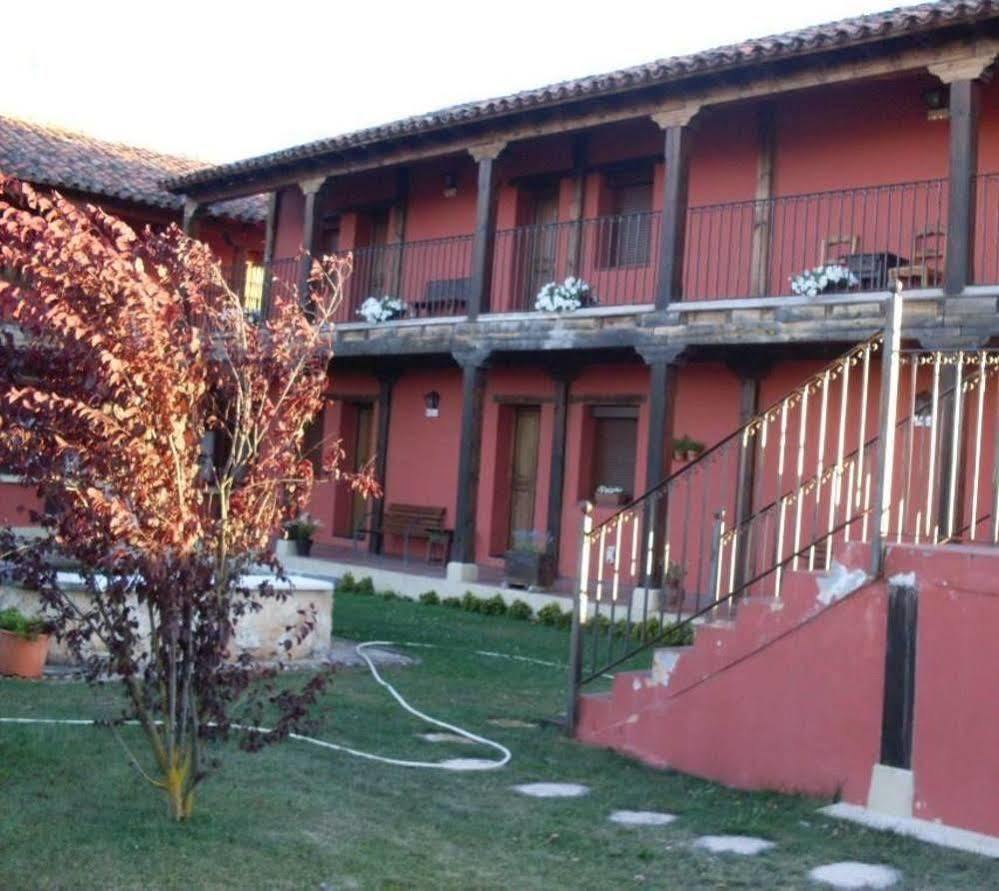 Hotel Los Rastrojos Aranda de Duero Exterior foto