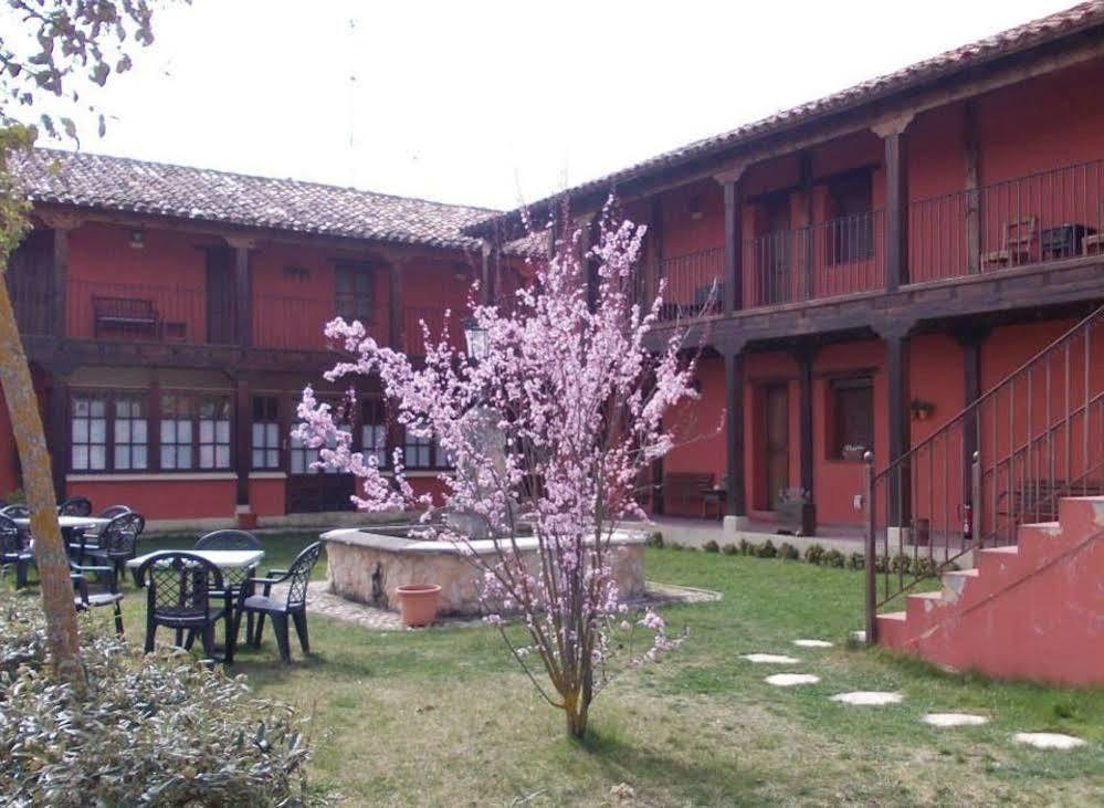 Hotel Los Rastrojos Aranda de Duero Exterior foto